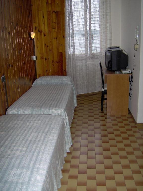 Lago Maggiore Lesa Room photo