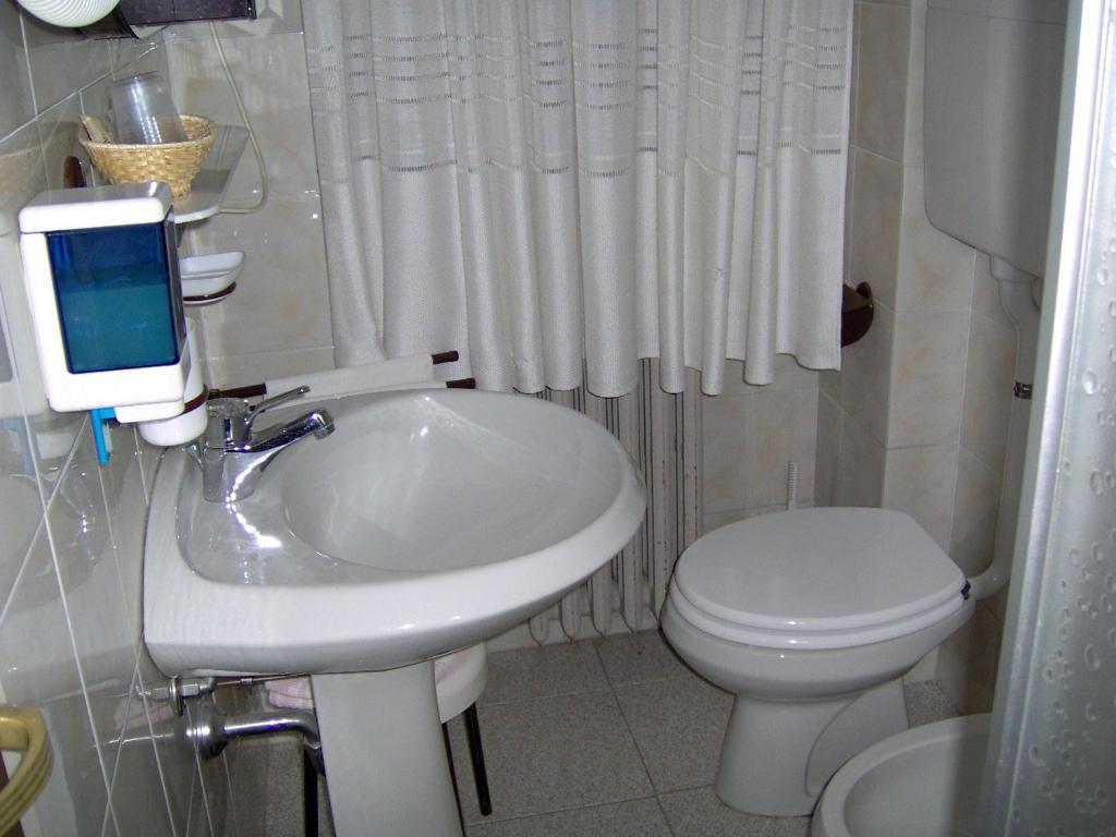 Lago Maggiore Lesa Room photo