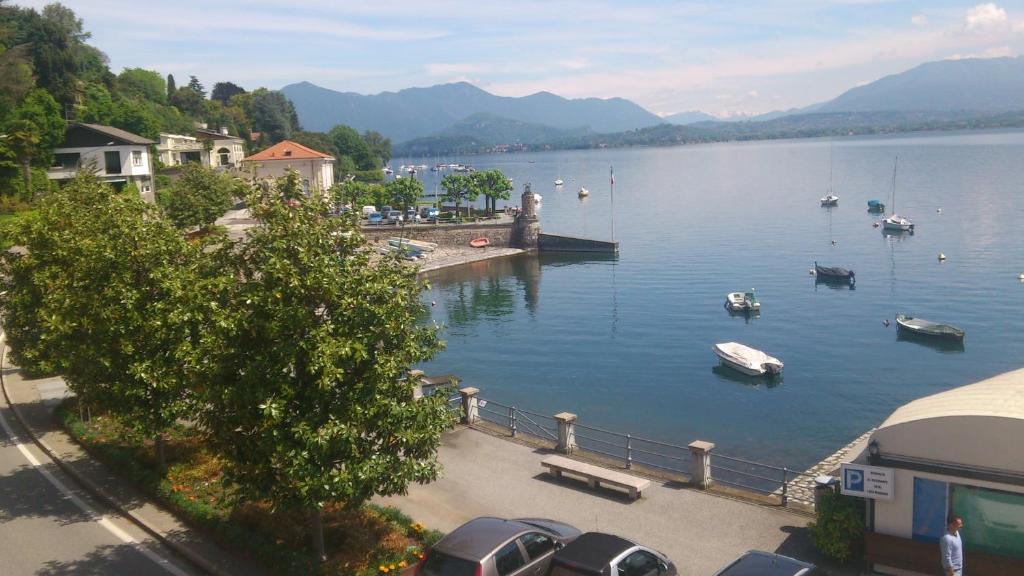 Lago Maggiore Lesa Exterior photo